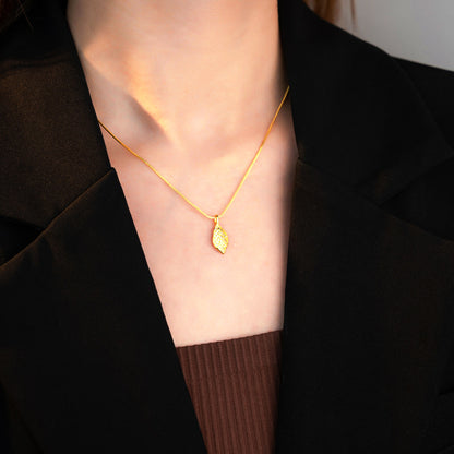 Classic Gold Necklace with Timeless Appeal