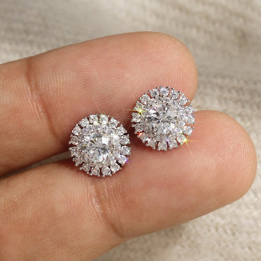 Charming Earring for Any Occasion