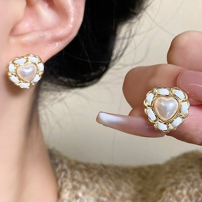 Elegant Pearl Earring for Every Occasion