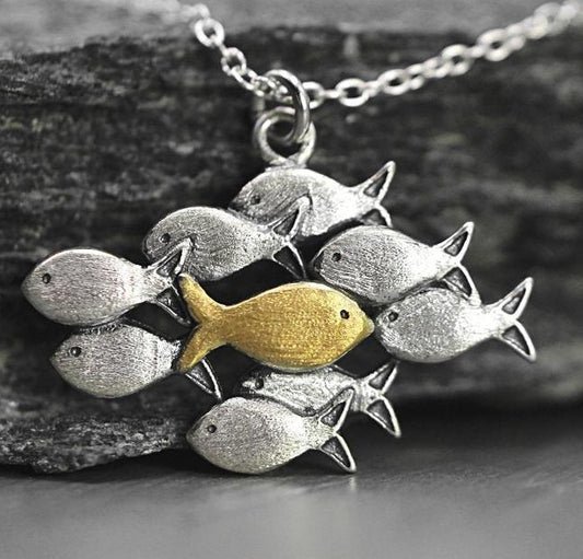 Classic Gold Necklace with Timeless Appeal
