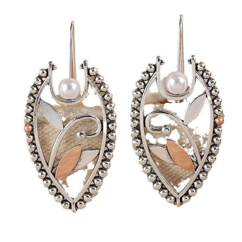 Romantic Pearl Earring for Special Moments