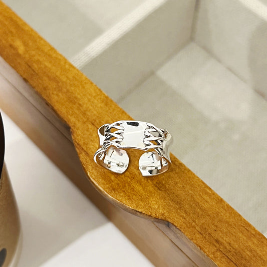 Charming Piece for Any Occasion