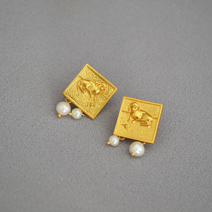 Vintage Handmade Gold Earring