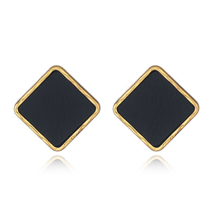 Classic Silver Earring with Timeless Appeal