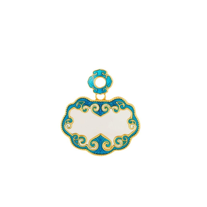 Beautiful Gold Pendant with Unique Style
