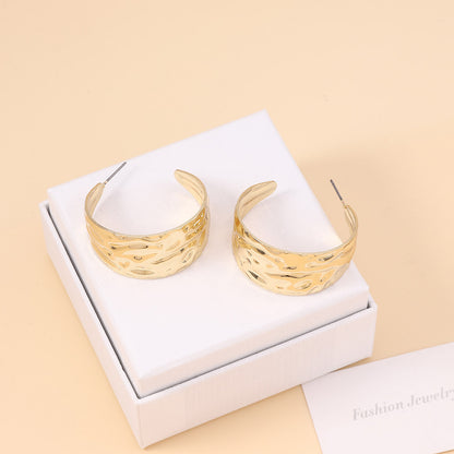 Charming Earring for Any Occasion