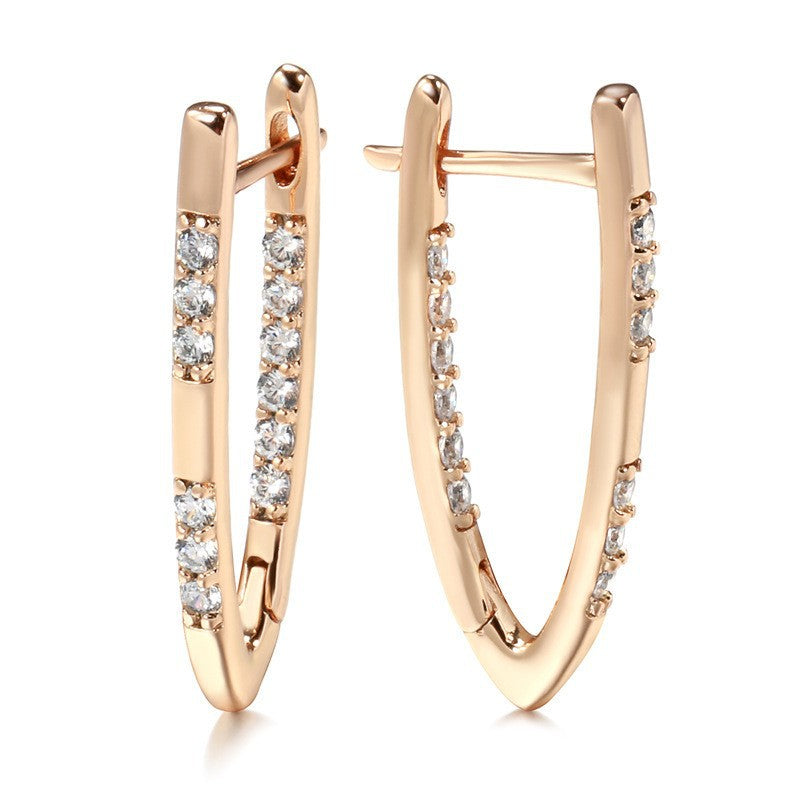 Romantic Gold Earring for Special Moments