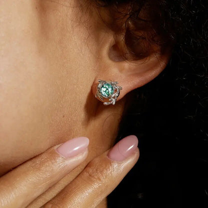 Charming Piece for Any Occasion