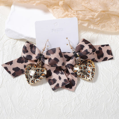 Charming Piece for Any Occasion