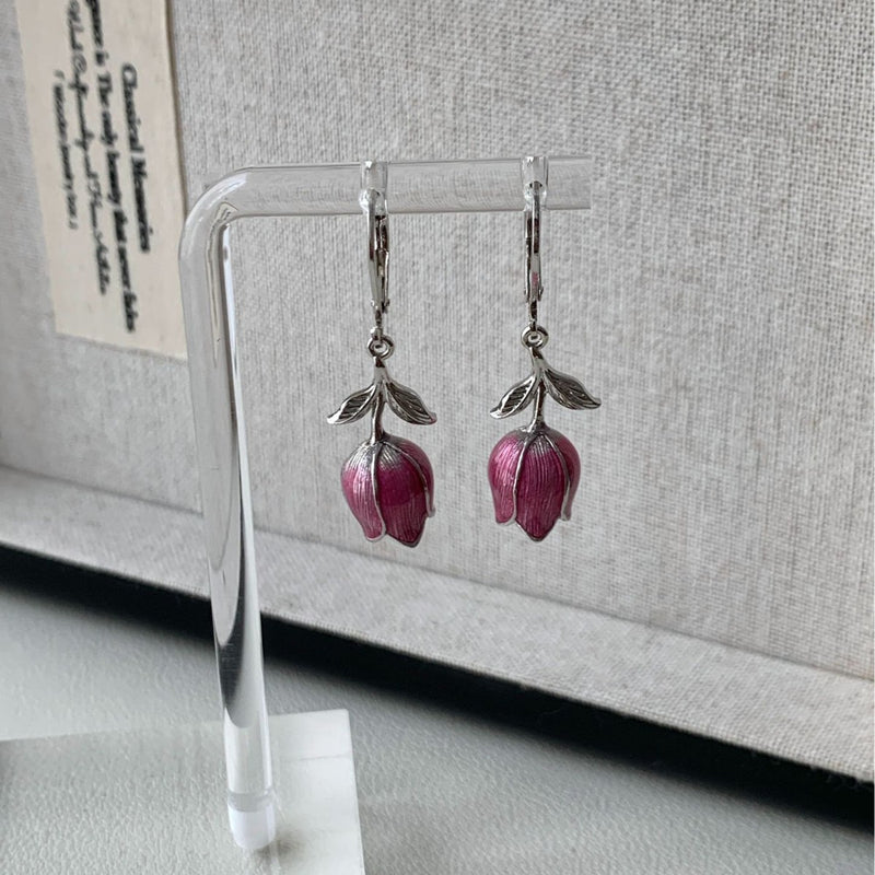 Classic Earring with Timeless Appeal