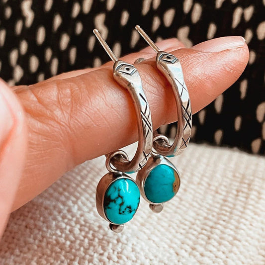 Beautiful Silver Earring with Unique Style