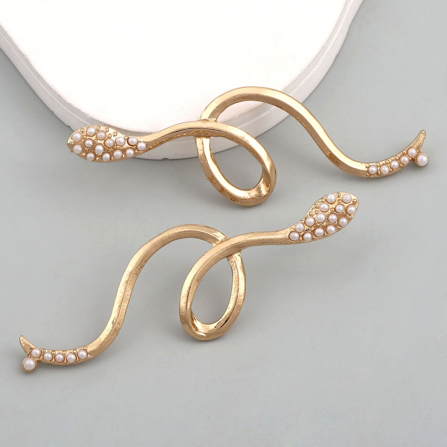 Elegant Pearl Earring for Every Occasion