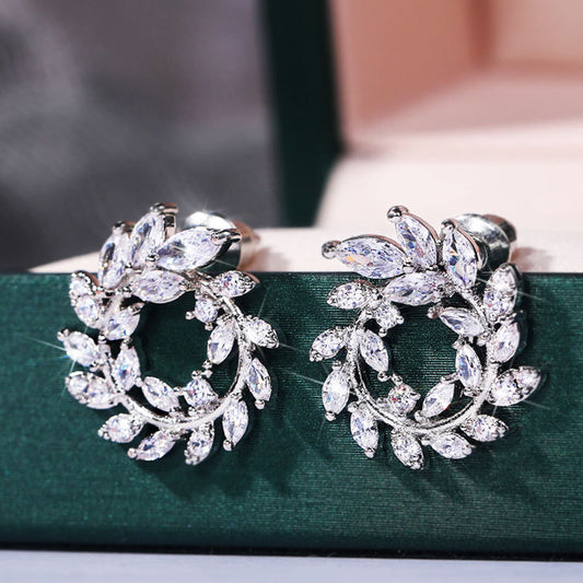 Charming Earring for Any Occasion