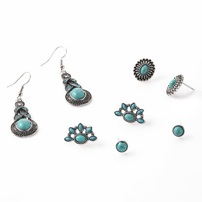 Beautiful Set with Unique Style