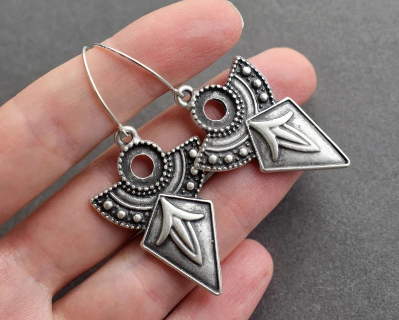 Classic Earring with Timeless Appeal