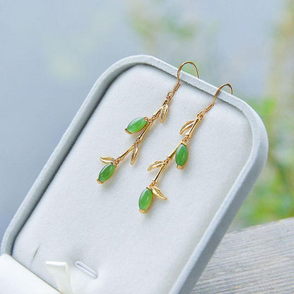 Romantic Silver Earring for Special Moments
