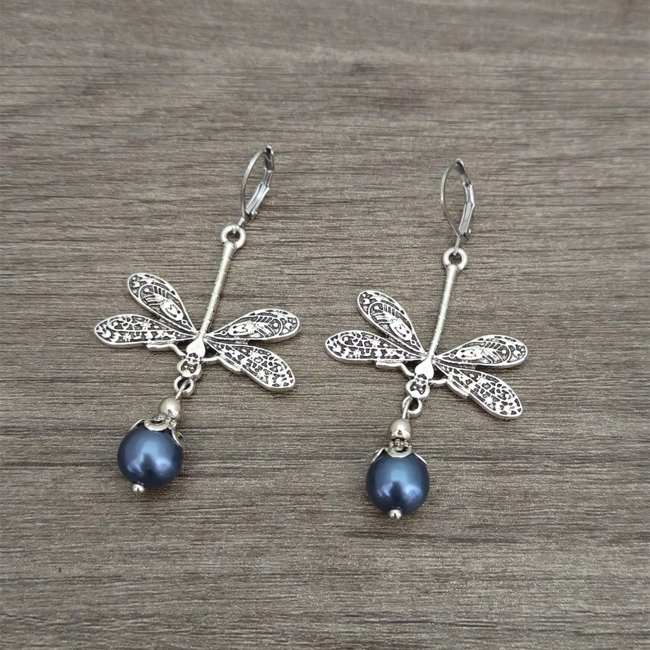 Romantic Pearl Earring for Special Moments