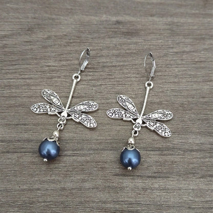 Beautiful Pearl Earring with Unique Style