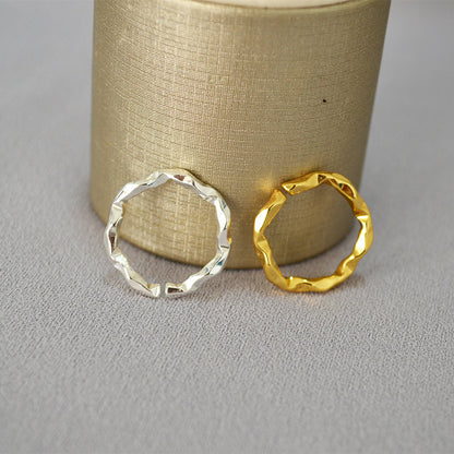 Romantic Gold Ring for Special Moments