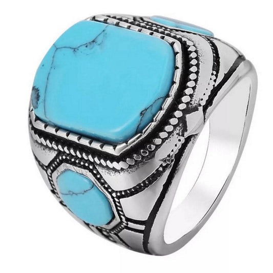 Classic Silver Ring with Timeless Appeal