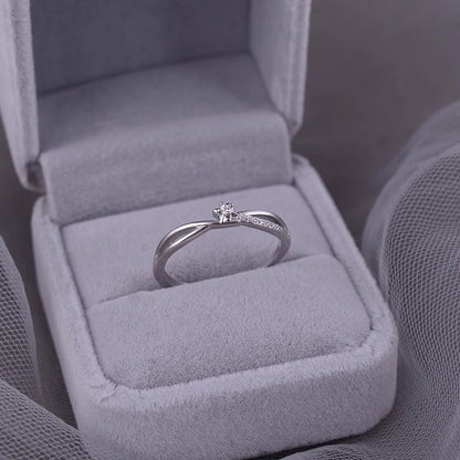 Classic Silver Ring with Timeless Appeal
