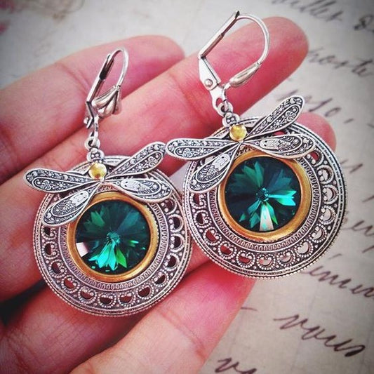 Charming Earring for Any Occasion