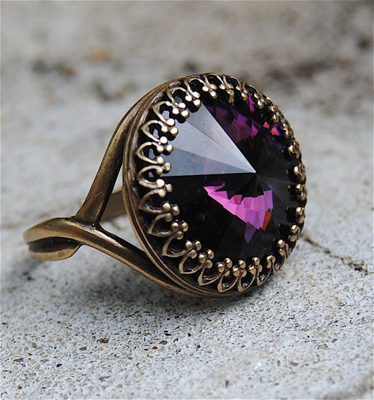 Charming Gold Ring for Any Occasion