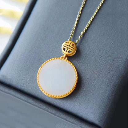 Charming Silver Necklace for Any Occasion