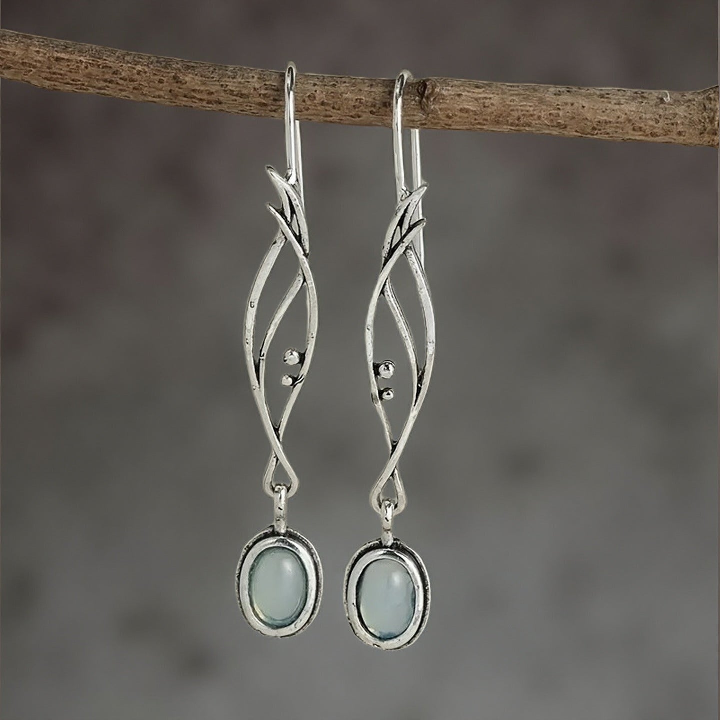 Charming Earring for Any Occasion