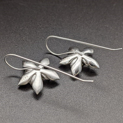 Romantic Silver Earring for Special Moments