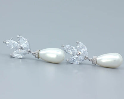 Stunning Pearl Earring for Daily Wear