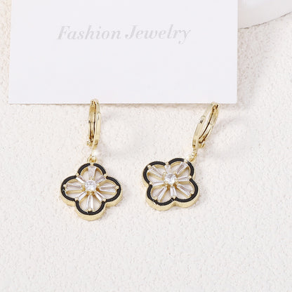 Elegant Earring for Every Occasion