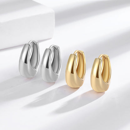 Classic Gold Earring with Timeless Appeal