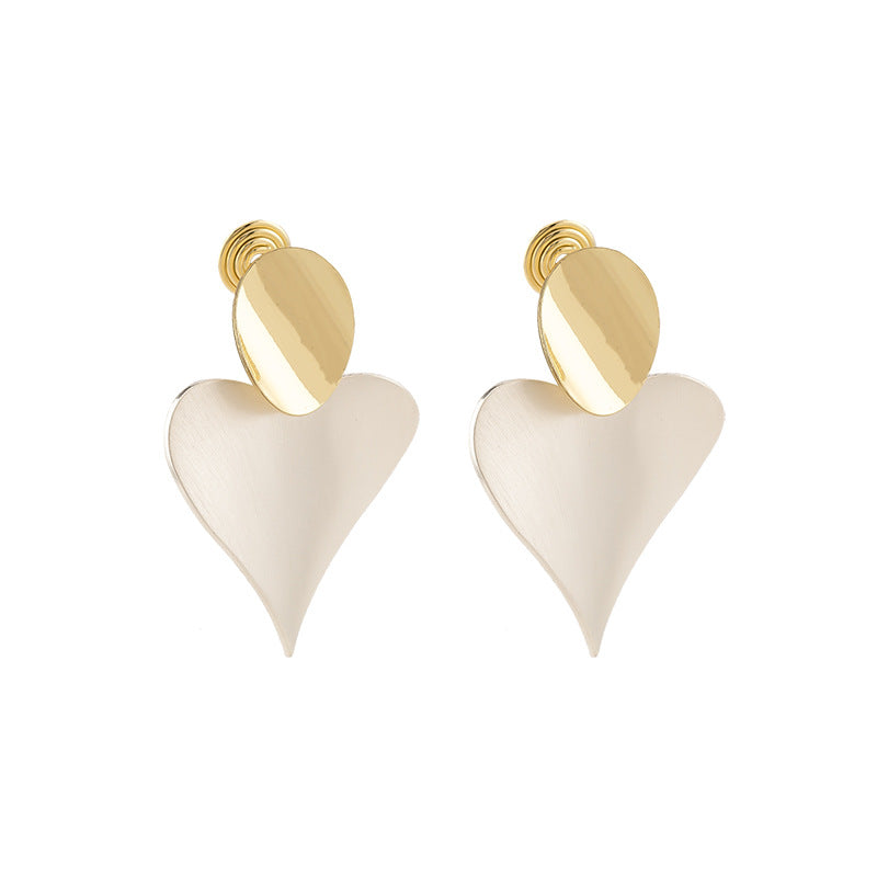 Classic Earring with Timeless Appeal
