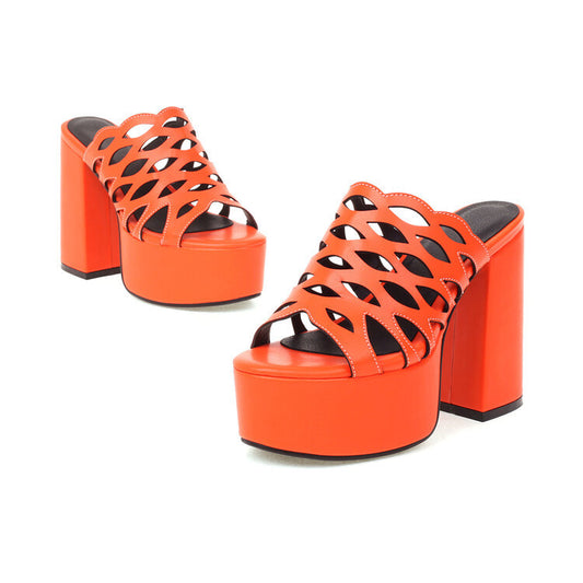 Graceful Orthopedic Sandals for Modern Look