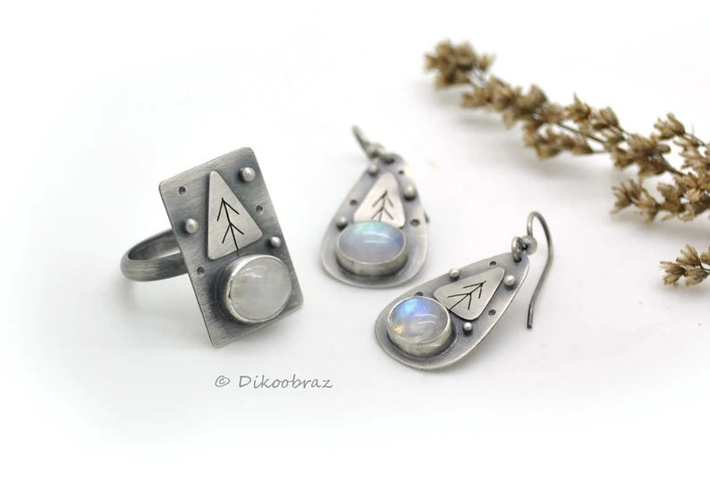 Classic Ring with Timeless Appeal