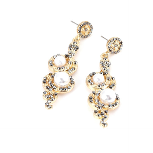 Delicate Artisan Pearl Earring