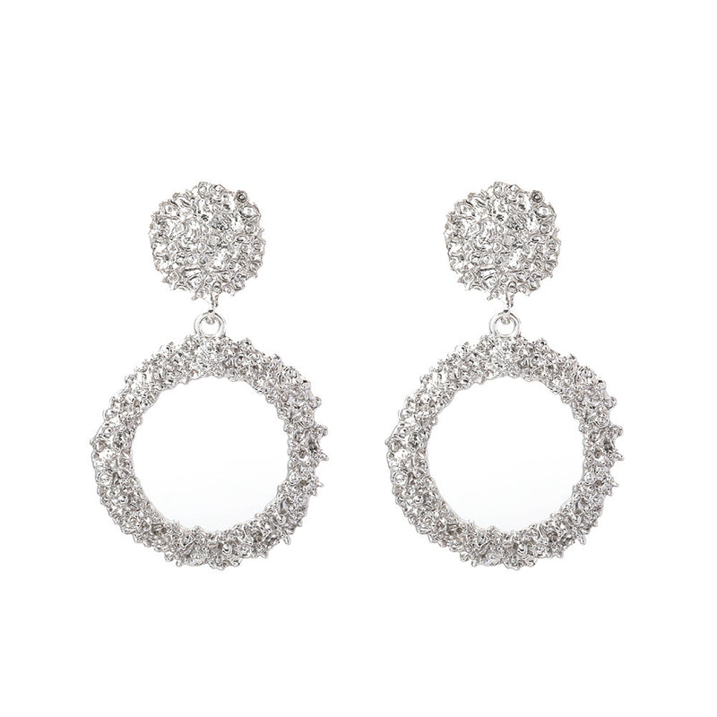 Romantic Gold Earring for Special Moments