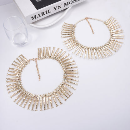 Classic Gold Necklace with Timeless Appeal