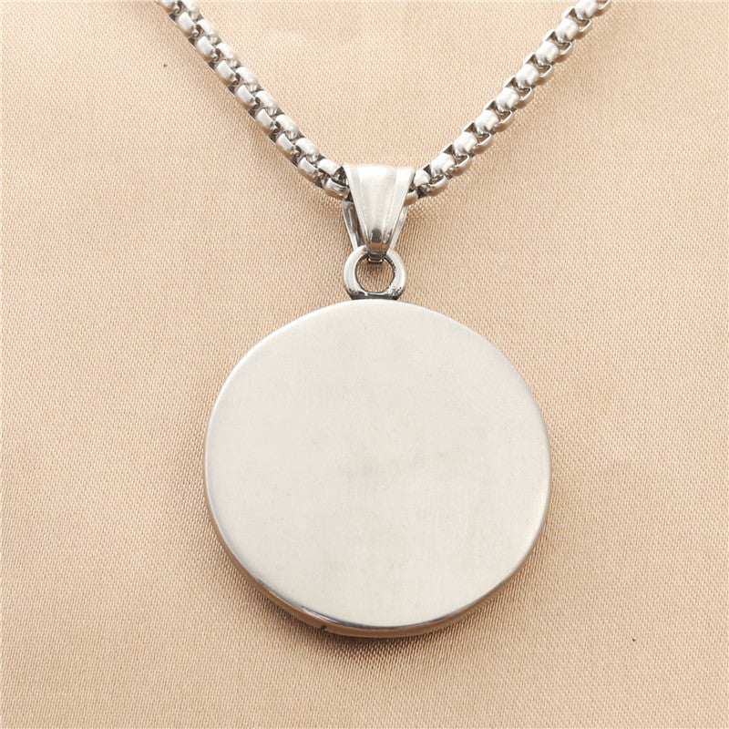 Elegant Pendant for Every Occasion