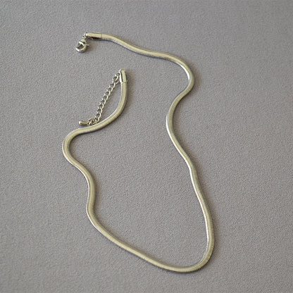 Romantic Gold Necklace for Special Moments