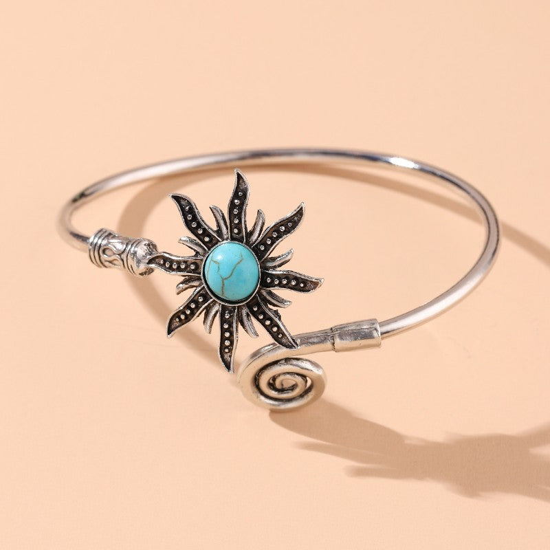 Classic Bracelet with Timeless Appeal