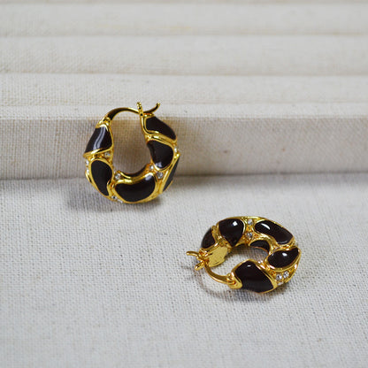 Elegant Gold Earring for Every Occasion
