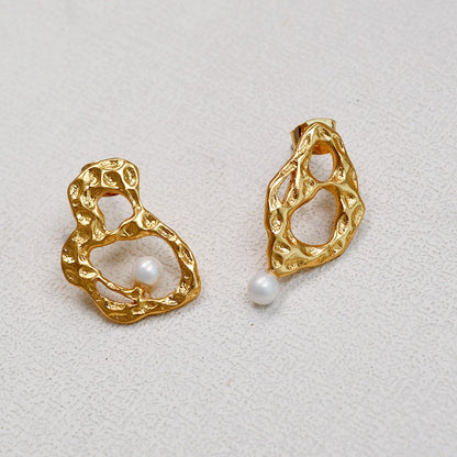 Elegant Gold Earring for Every Occasion