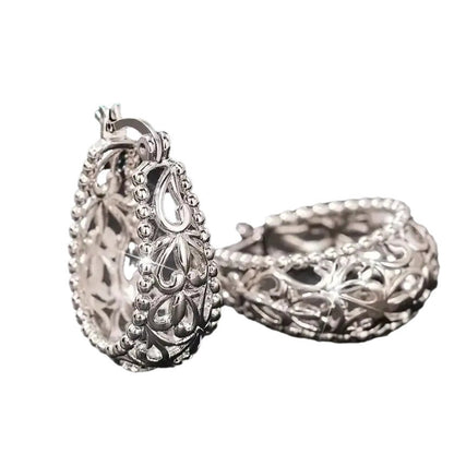 Elegant Silver Earring for Every Occasion