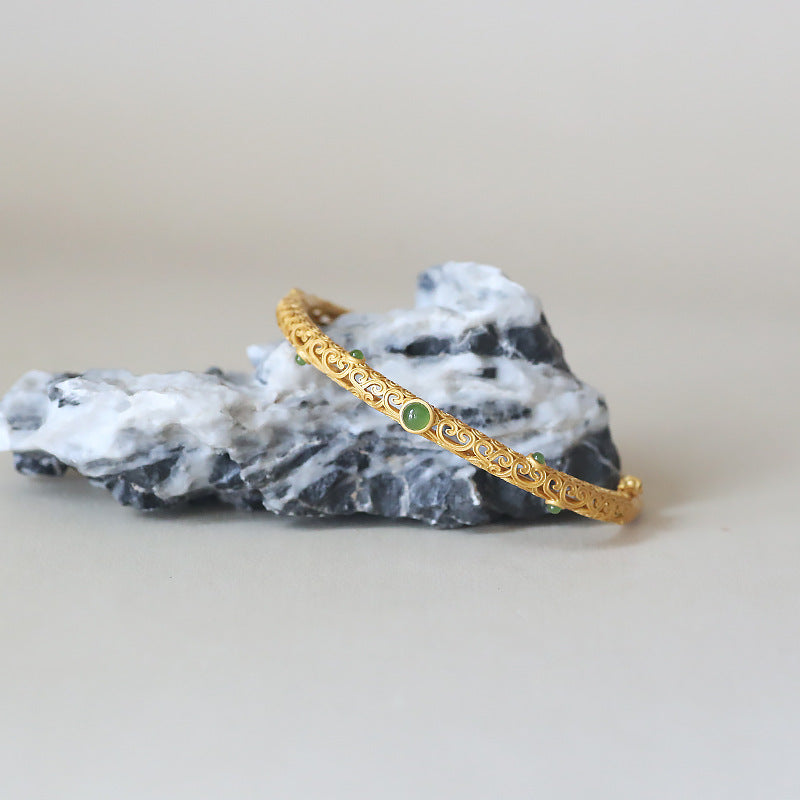 Beautiful Gold Bracelet with Unique Style