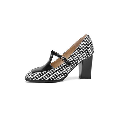 Chic Orthopedic Sandals with Unique Design
