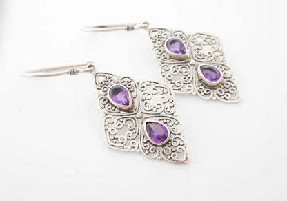 Charming Earring for Any Occasion
