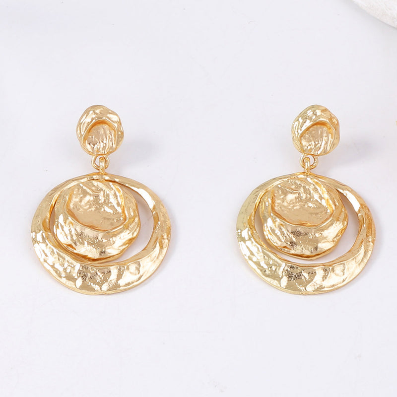 Charming Piece for Any Occasion