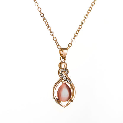 Elegant Gold Necklace for Every Occasion